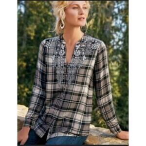 Soft Surroundings Estancia Plaid Embroidered Blouse Tunic Small Gray Flannel Top